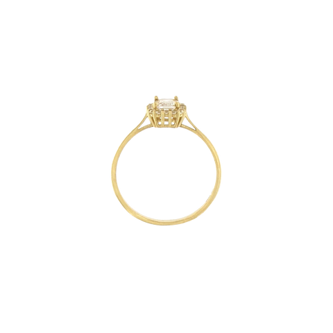 Pierścionek z prostokątną cyrkonią